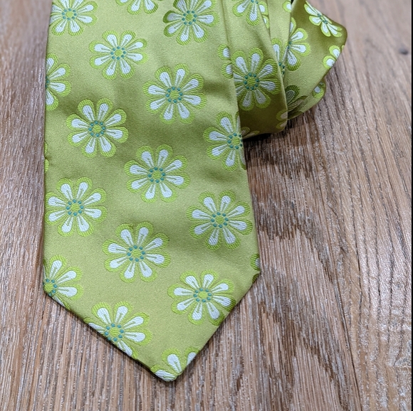 Ted Baker Floral Pattern 100% Silk Tie - Picture 1 of 4